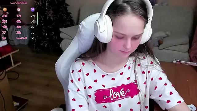 SharybbFace — take off t-shirt