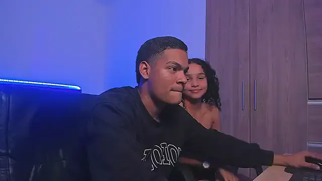 Freechat sky_honey on StripChat