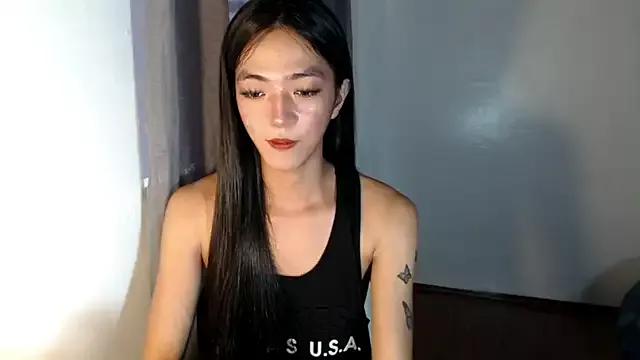 Freechat slimladyxoxo on StripChat