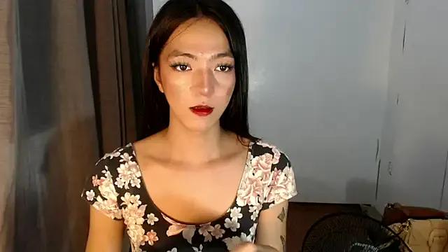 Freechat slimladyxoxo on StripChat