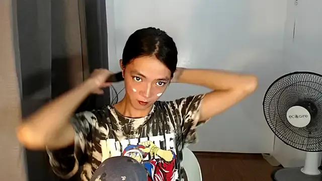 Freechat slimladyxoxo on StripChat