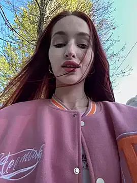 Freechat SnappyHappy on StripChat