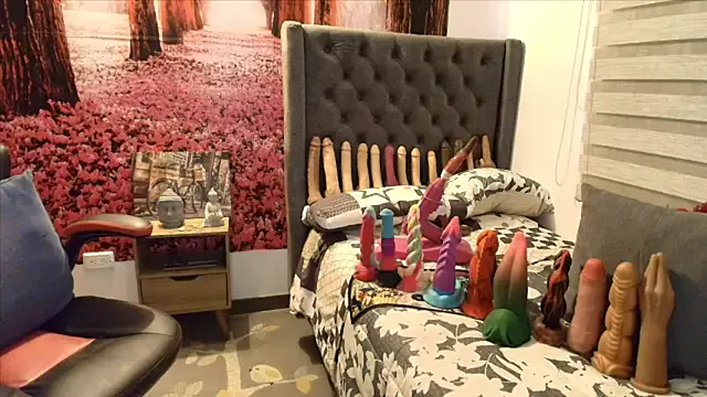 Freechat sofia23dirty on StripChat