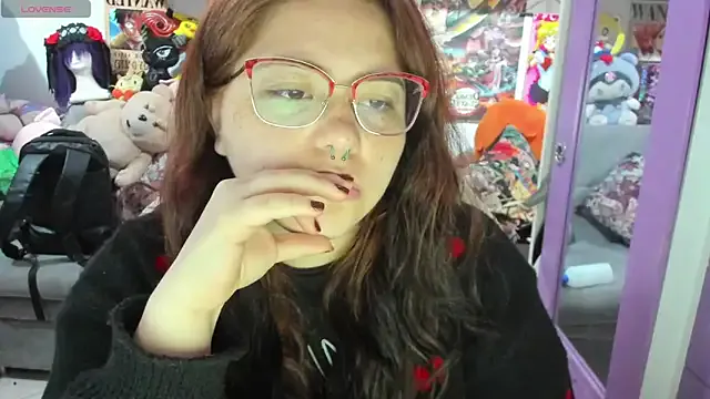 Freechat soficammy on StripChat