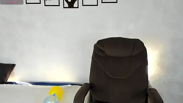 Freechat SoftLana on StripChat