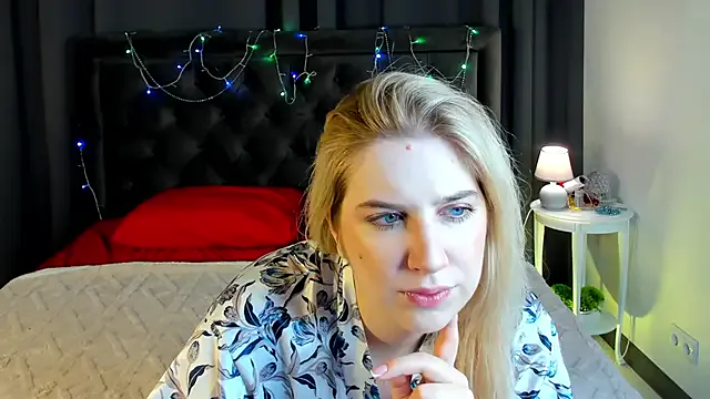 Freechat SoftLana on StripChat