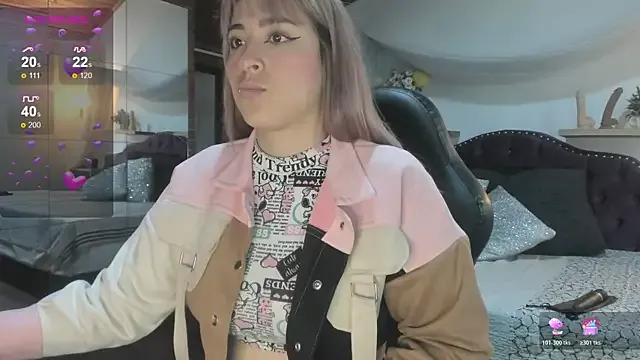 Freechat sophialyh_1 on StripChat