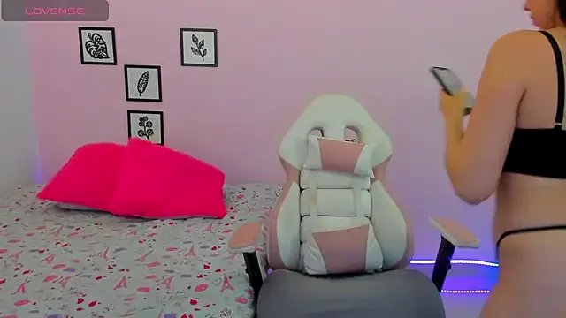 Freechat sophie_pazz on StripChat