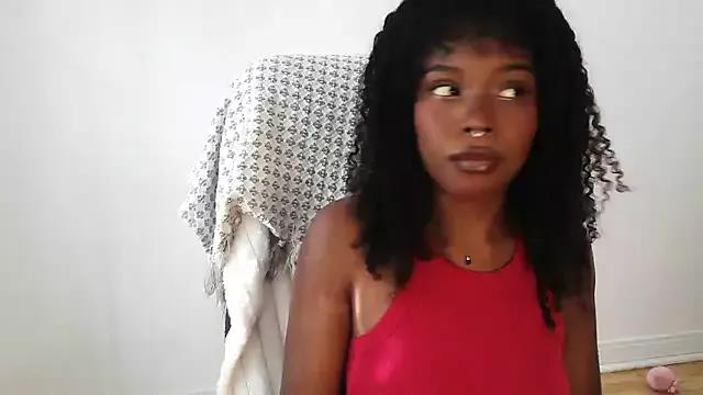 Freechat SparklingSoleil on StripChat