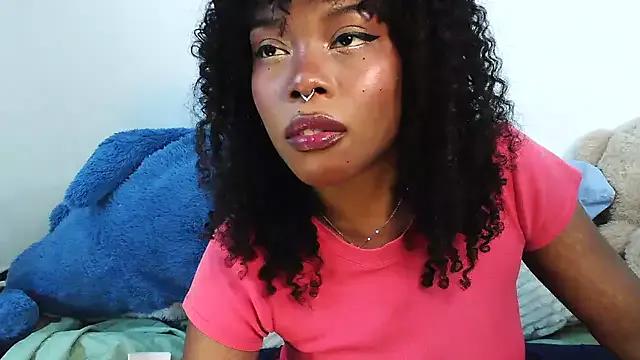 Freechat SparklingSoleil on StripChat