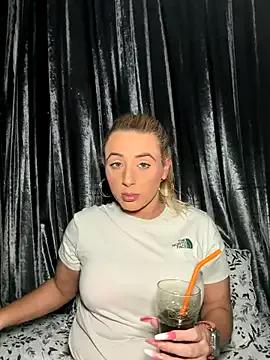 StripChat Strongqueen is Freechat Strongqueen — Freechat on StripChat