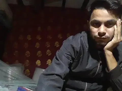 Freechat Stubborndesiboy on StripChat