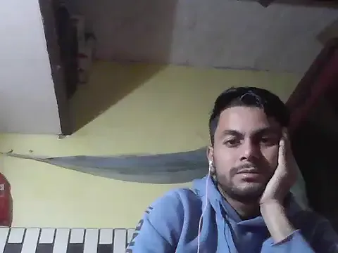 Freechat Stubborndesiboy on StripChat