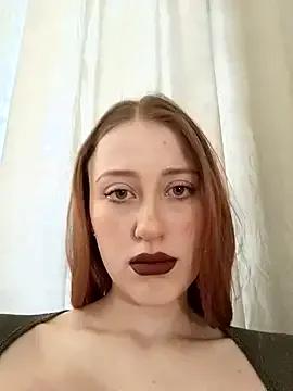 Susiee_Redd on StripChat