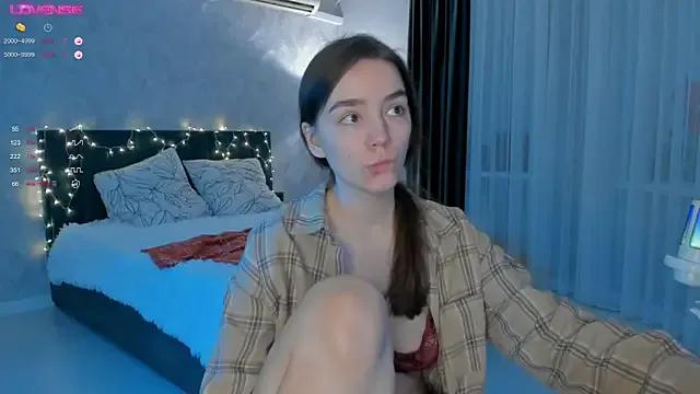 Freechat sweete_chantal on StripChat