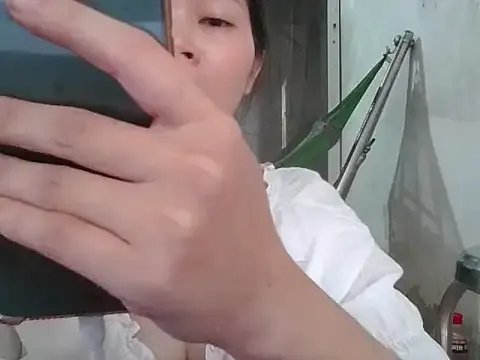 Group Thu_yaha on StripChat