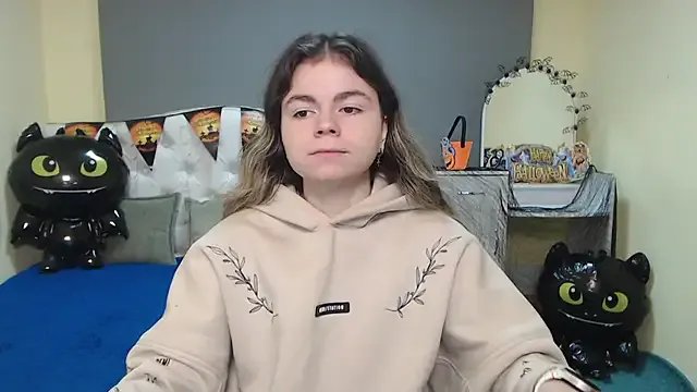 Private TinaRedly on StripChat