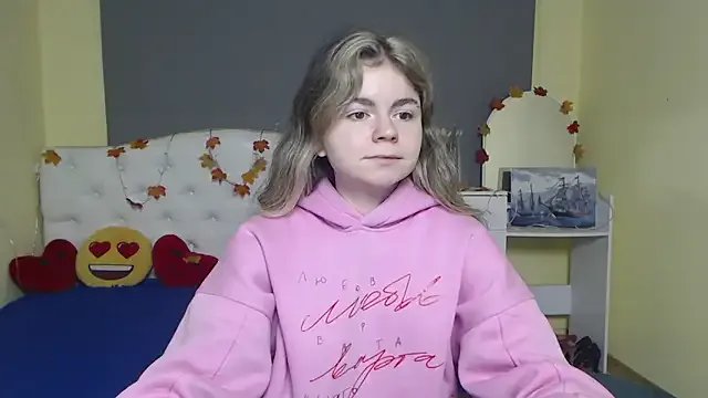 Private TinaRedly on StripChat