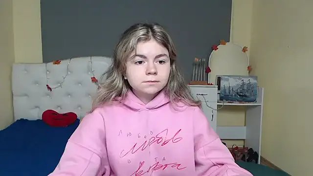 Private TinaRedly on StripChat