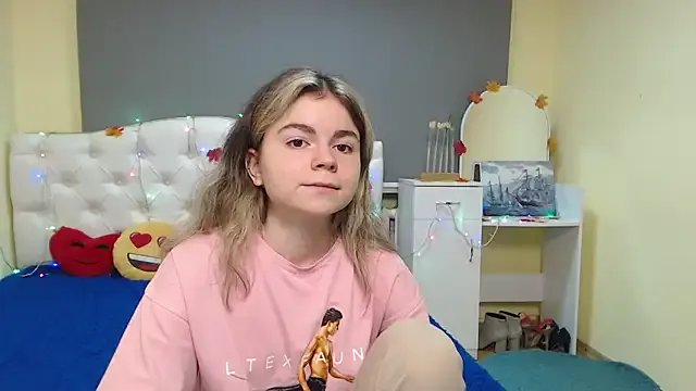 Private TinaRedly on StripChat