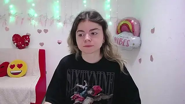 Private TinaRedly on StripChat