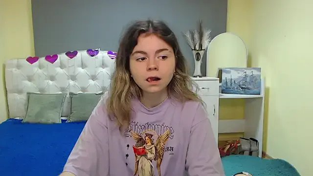 Private TinaRedly on StripChat