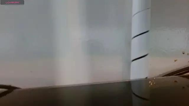 tinisweet on StripChat 