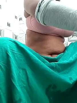 Freechat tmanana_ on StripChat