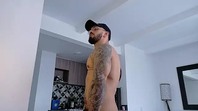 tony_muscle on StripChat