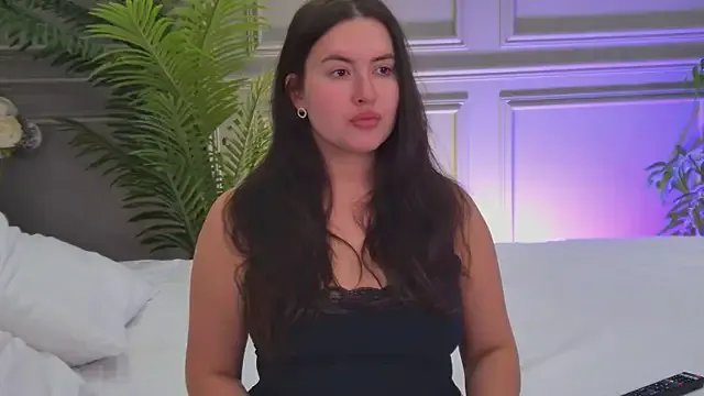 Private TrishaWinslet on StripChat