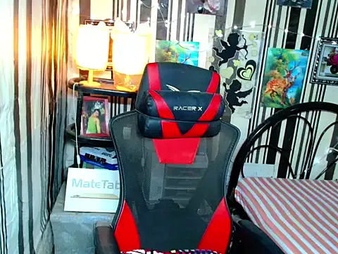 Freechat TsyummyCock4u on StripChat