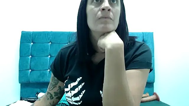 Freechat valentinaricothx on StripChat