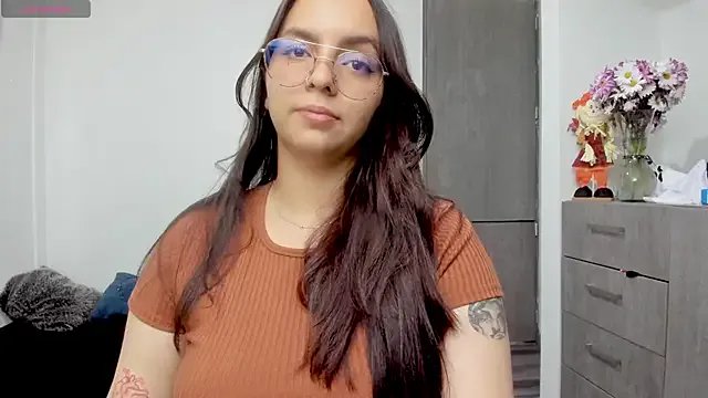 Freechat Valery7rose_ on StripChat