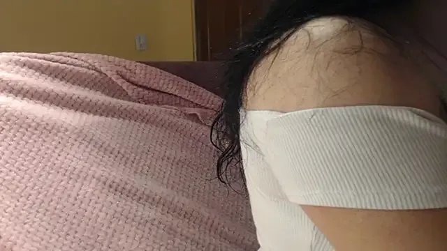 Freechat valery_cute_18 on StripChat