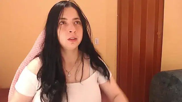 Freechat valery_cute_18 on StripChat