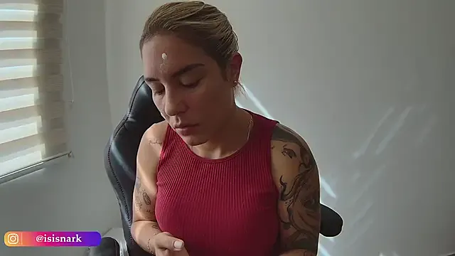 Freechat ValkyriaRose on StripChat