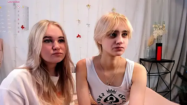 Freechat Violeta_Diana on StripChat