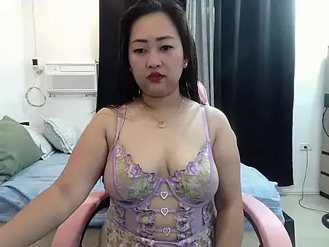 Wetmedaddyxxx — make me horny daddy and touch my pussy