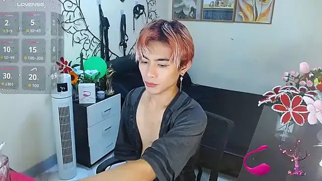 Freechat WildestTwink on StripChat