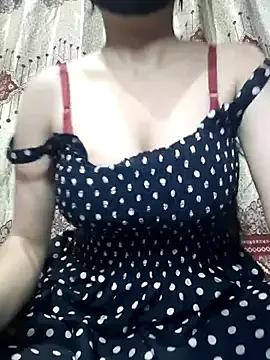 Freechat wow_couple_delhi on StripChat