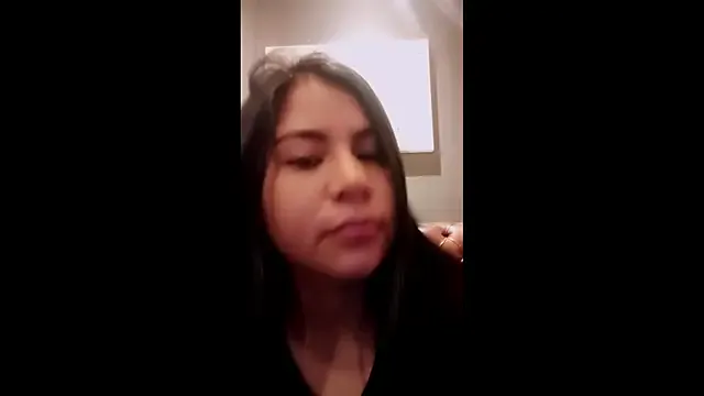 Youlittlepervertt_ model from StripChat