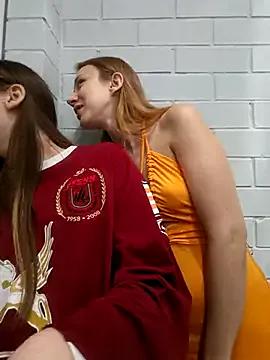 Freechat yourfavcouple_ on StripChat