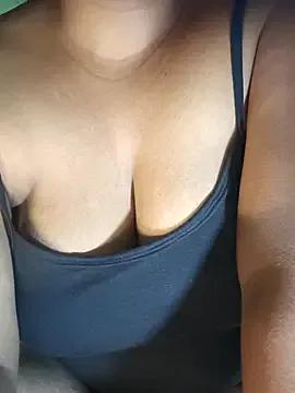 Freechat yoursexy_rumi on StripChat